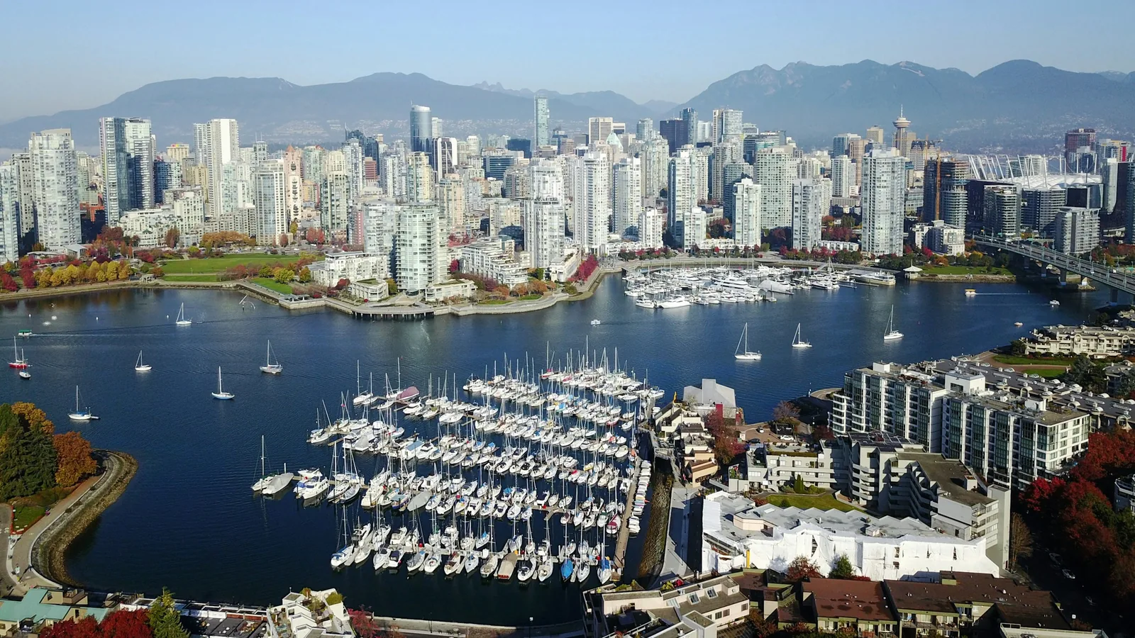 Body of water near building during daytime in Vancouver