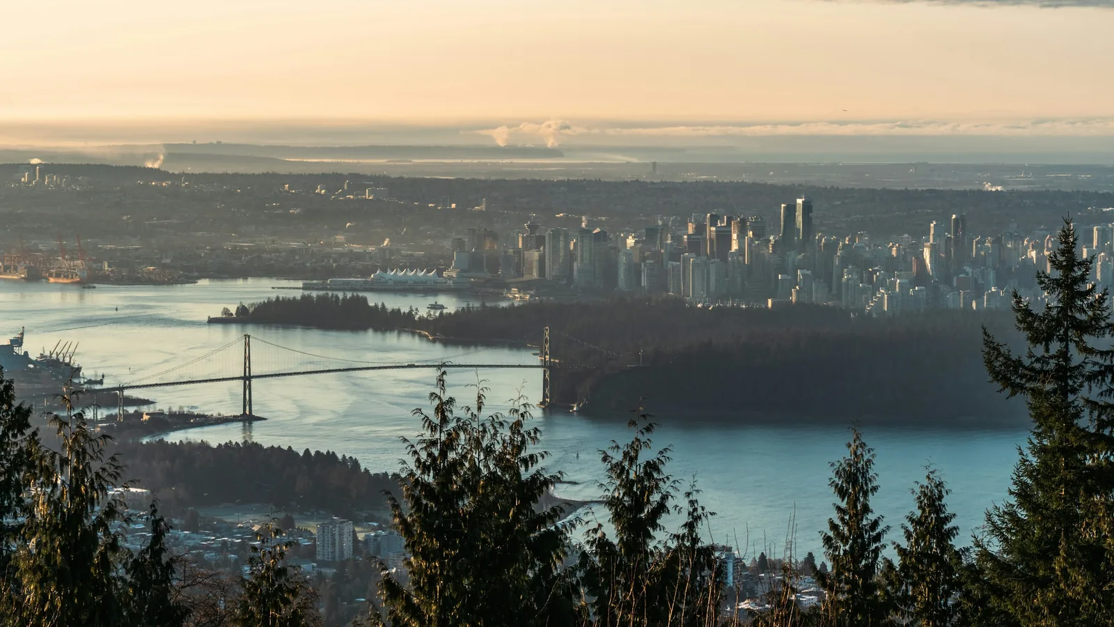 Shoreline at Vancouver's North Shore